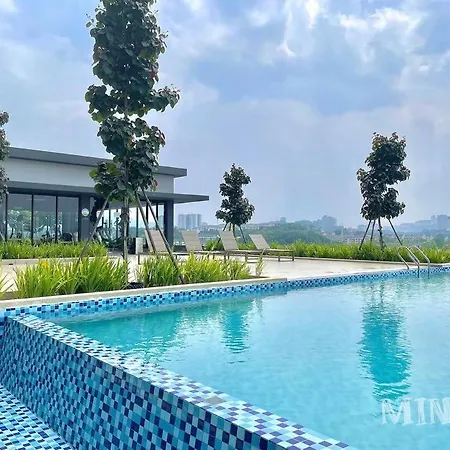 Netizen Couple Suite Balcony Mrt #21 Cheras Luaran gambar