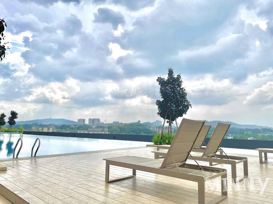 Apartment Netizen Couple Balcony Mrt #21 *