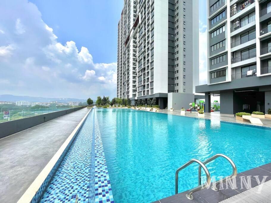 Netizen Couple Balcony Mrt #21 Apartment Cheras