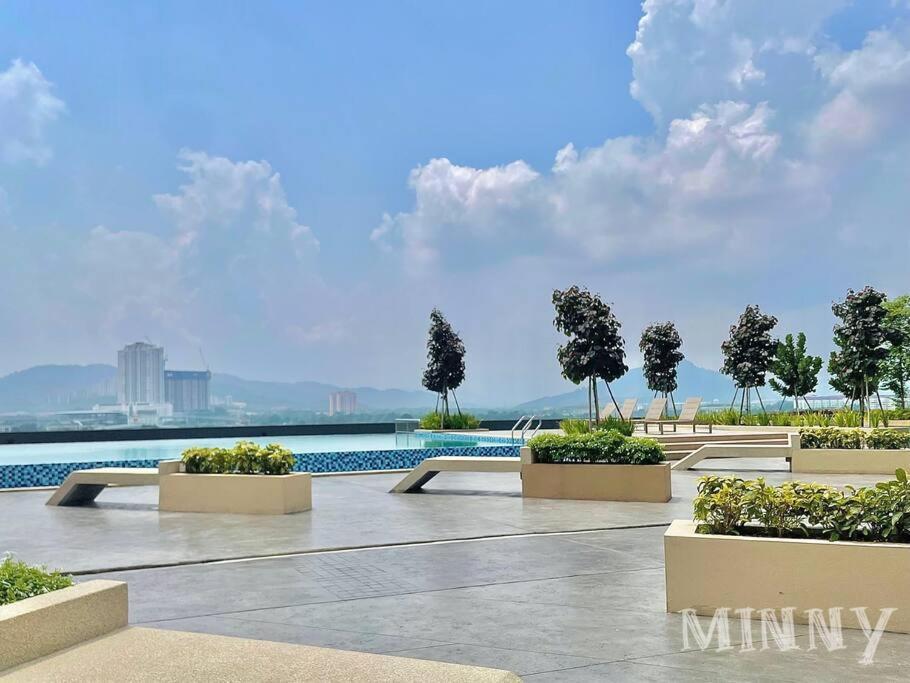 Apartment Netizen Couple Balcony Mrt #21 *